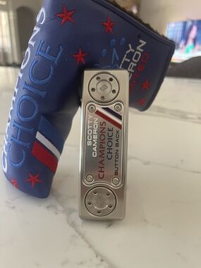 Scotty Cameron Champions Choice Button Back Putter - Blue/Red Accents